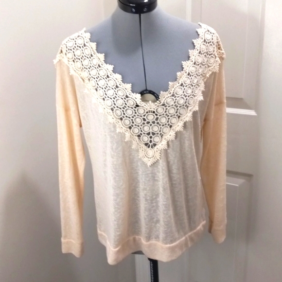 SAGE Cream Lacy Double V  Size L/XL - Picture 2 of 6